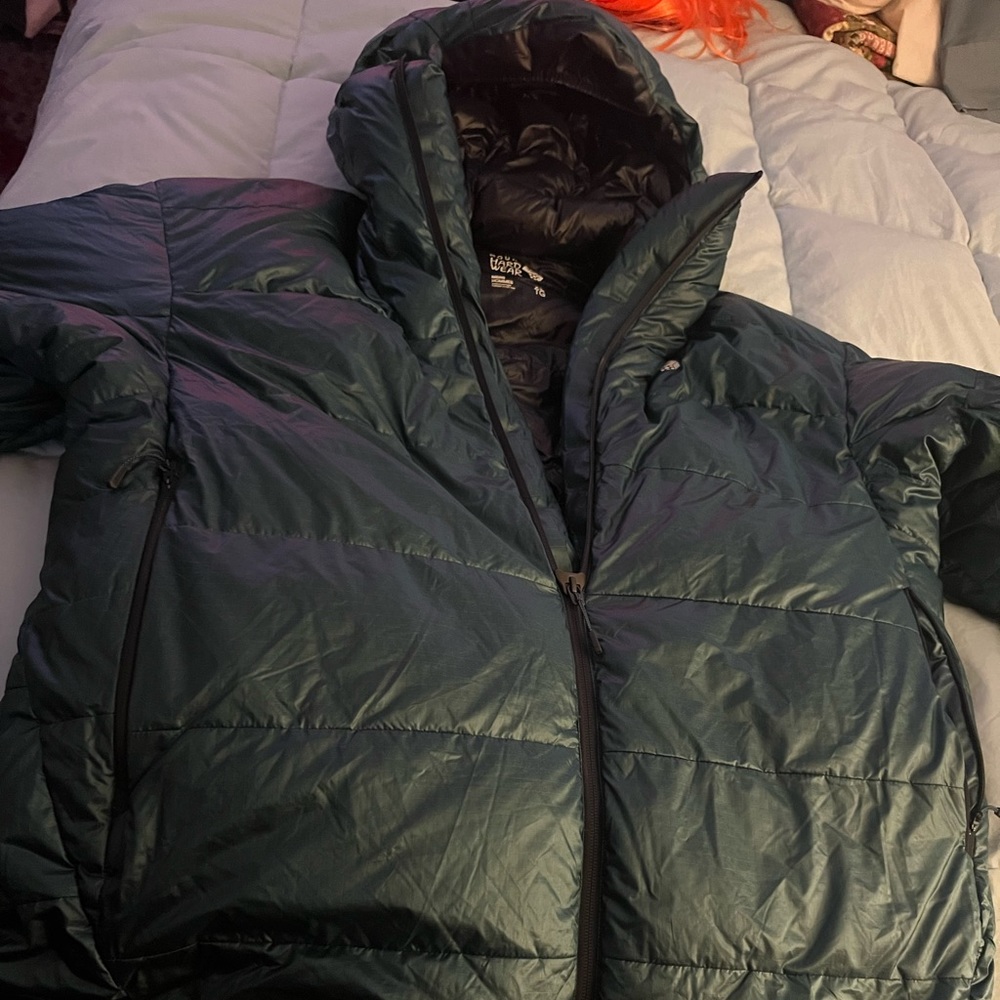 Men’s new XL down jacket.